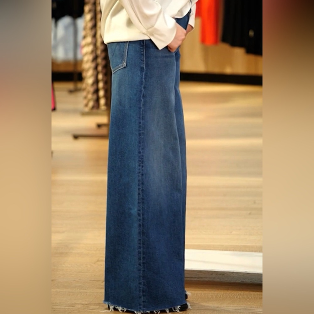 MOTHER The Swisher Sneak Fray Jeans - 27 - Picture 5 of 11